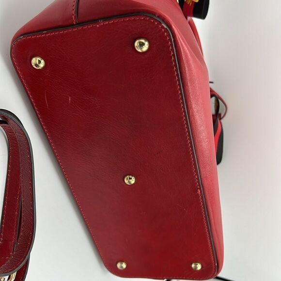Tuscany Leather Hand Stained Vegetable Tanned Leather Red Crossbody/Hand Bag B69 main image 9